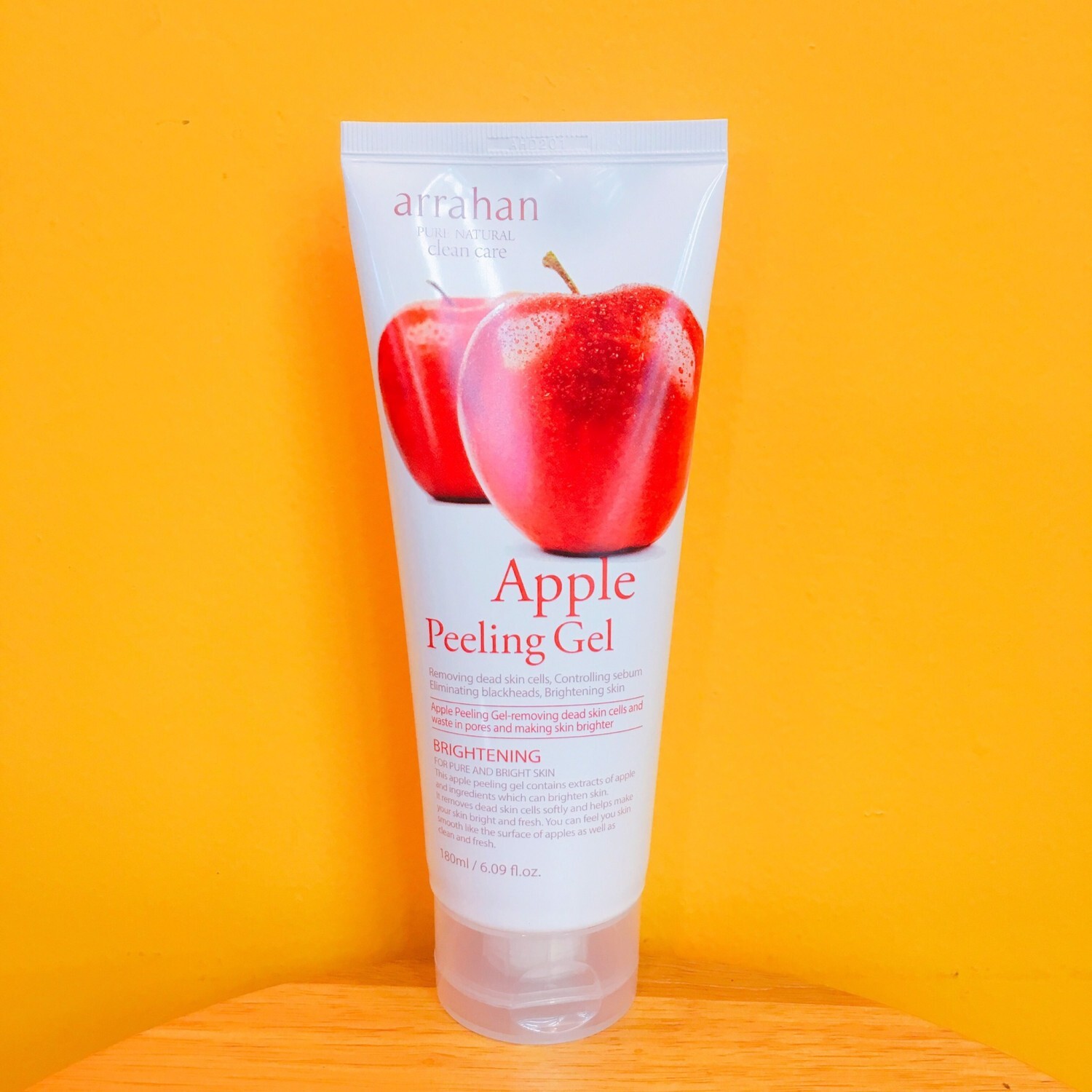 Tẩy Tế Bào Chết Chiết Xuất Táo Dạng Gel Arrahan Apple Whitening Peeling Gel